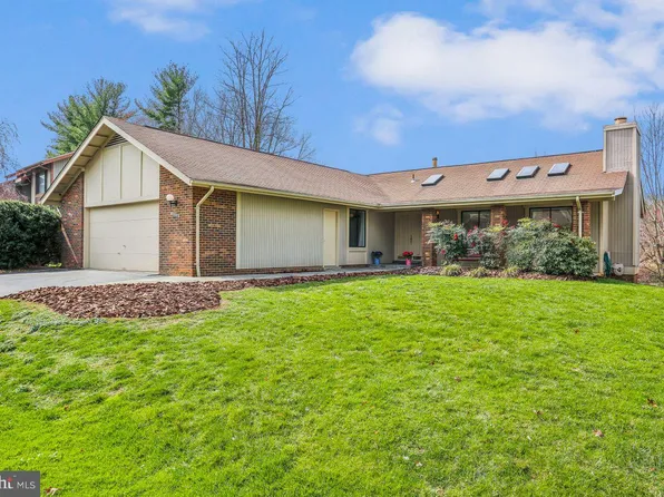 20320 Aspenwood Ln, Gaithersburg, MD 20886