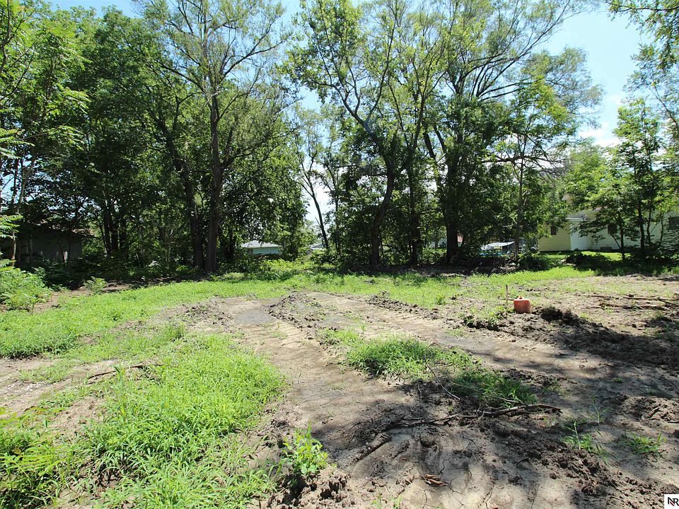 2nd image of 1642 Oak Ave