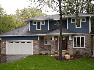 511 Lanewood Ln N, Plymouth, MN 55447