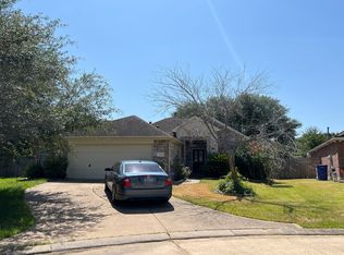 32510 Debbie Ln, Pinehurst, TX 77362