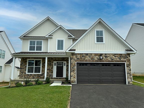 Modern Farmhouse Bryce - BR 63