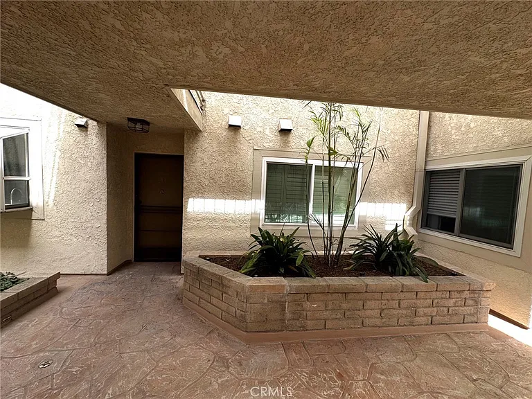 3845 Farquhar Ave — Photo 9