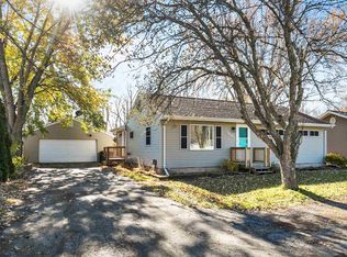 1641 Plank Rd, Menasha, WI 54952