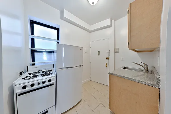 Rented by REAL New York | media 9