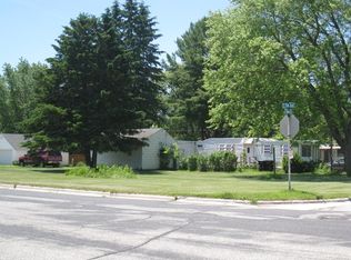 717 S 15th Ave, Sturgeon Bay, WI 54235