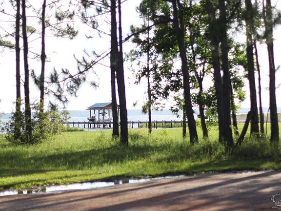 4th image of 4790 Bayside Dr
