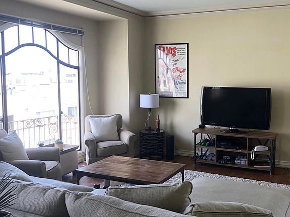 4th image of 3640 Fillmore St APT 302