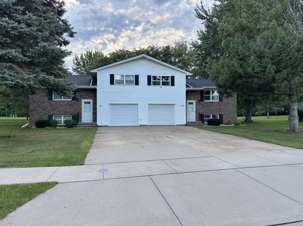 1403 Maricopa Dr, Oshkosh, WI 54904