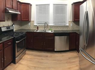 71 Sycamore St, Albany, NY 12208