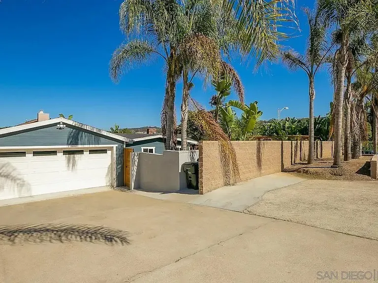 7904 Calle De La Plata — Photo 52