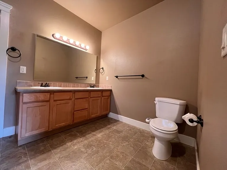 9024 W Dalton Pl — Photo 20