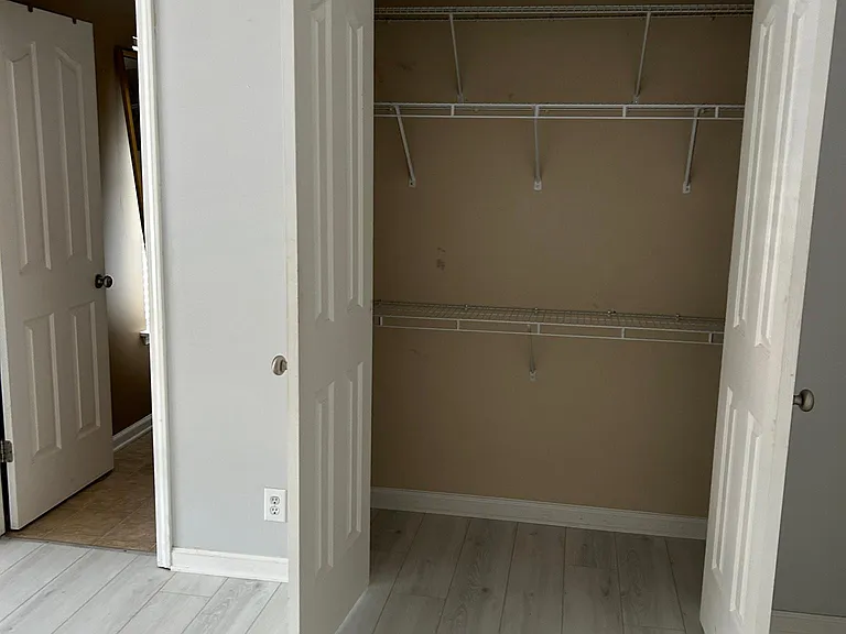 104 Parker Dr — Photo 18