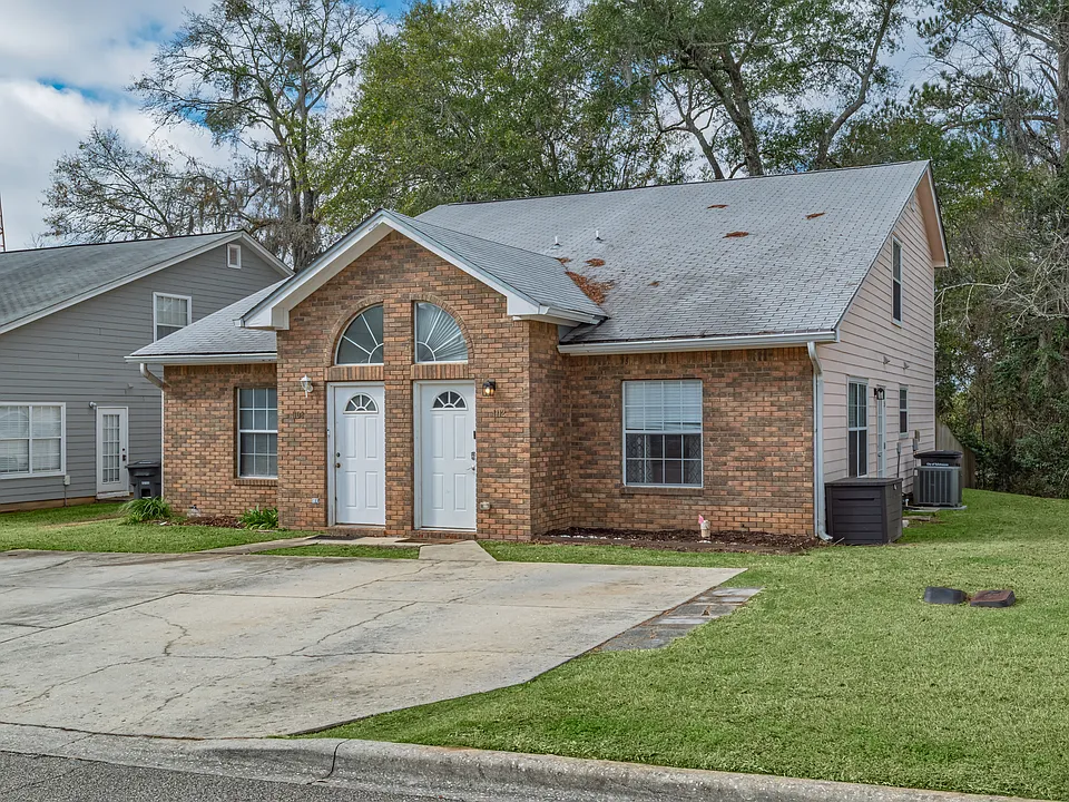 4112 Castellan Dr