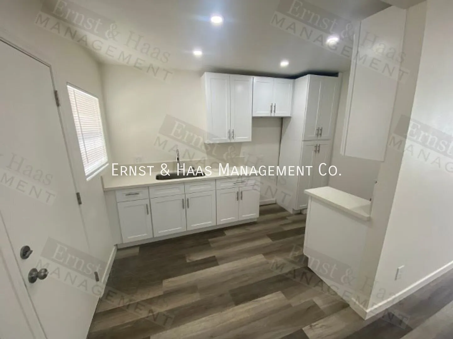 Renovated Studio Apartment! — Photo 3