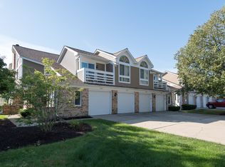 1201 Ranchview Ct, Buffalo Grove, IL 60089