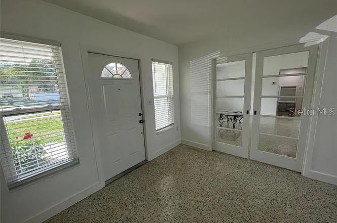 2 bed, 2.0 bath, 1090 sqft, $2,300 — Photo 3