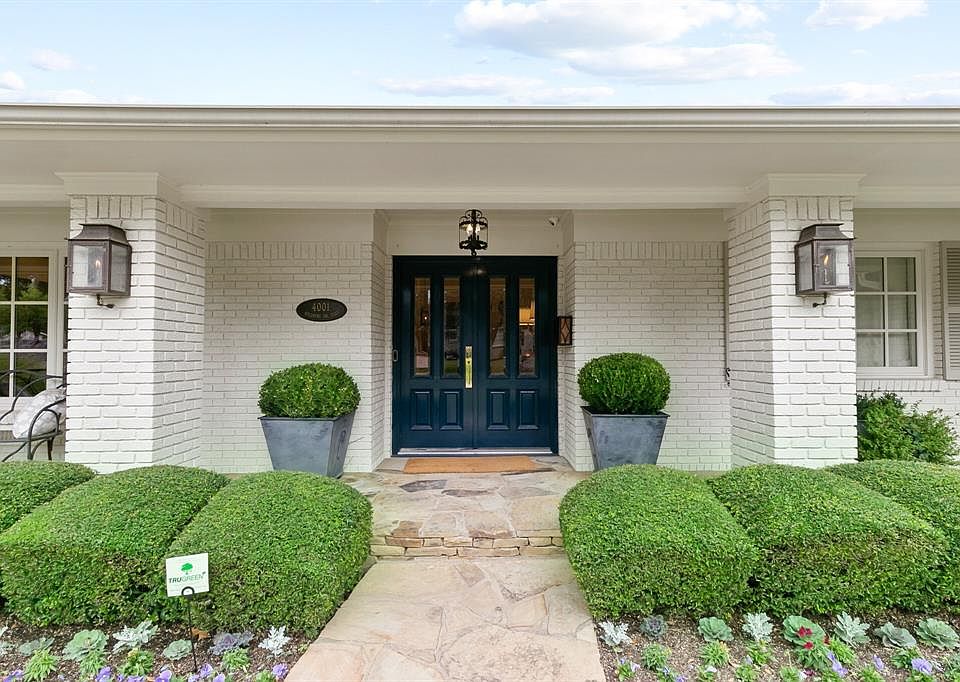 1st image of 4001 Hildring Dr E