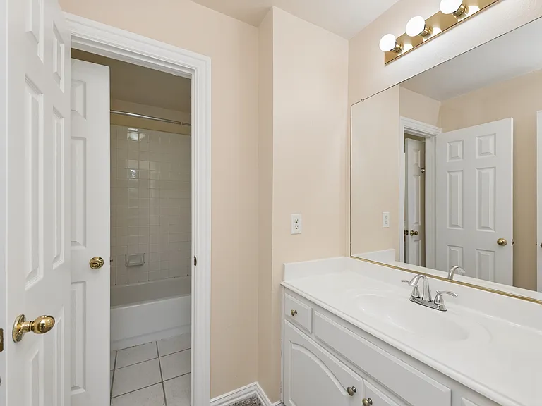 4568 Saint James Dr — Photo 19