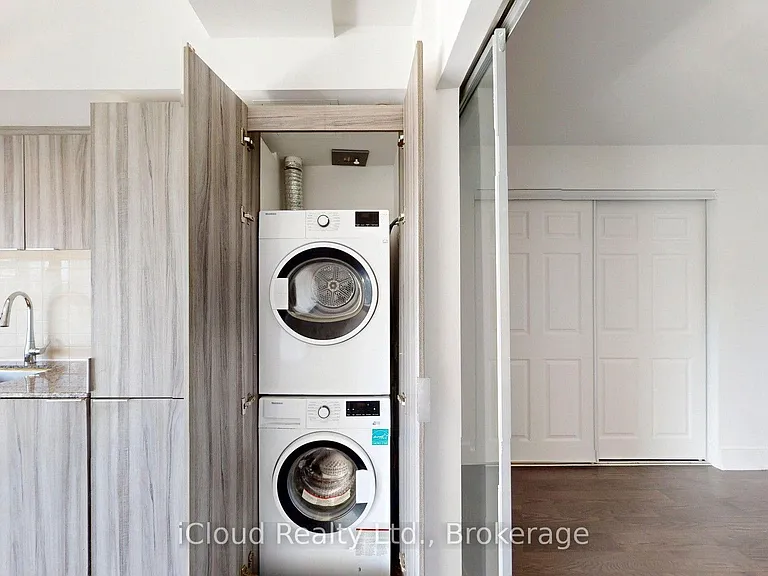 955 Bay St #2818 — Photo 27