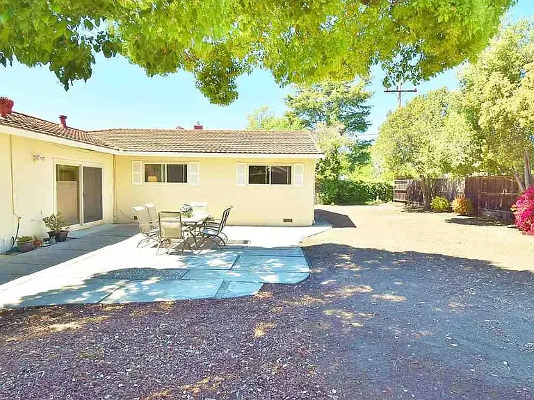 4325 Satinwood Dr — Photo 26