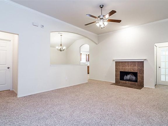 4th image of 2740 Watercress Dr
