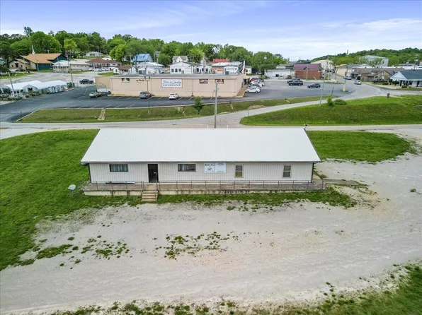 232 W First Street, Gainesville, MO 65655