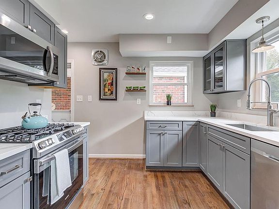 5th image of 6460 Craigland Ct