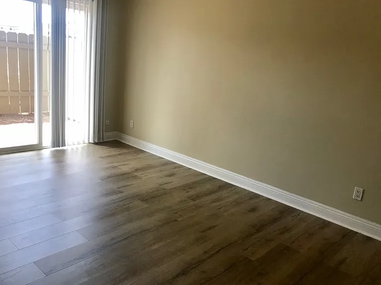1475 Oakdale Ave — Photo 36