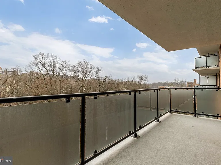 4201 Cathedral Ave NW #1009 — Photo 29
