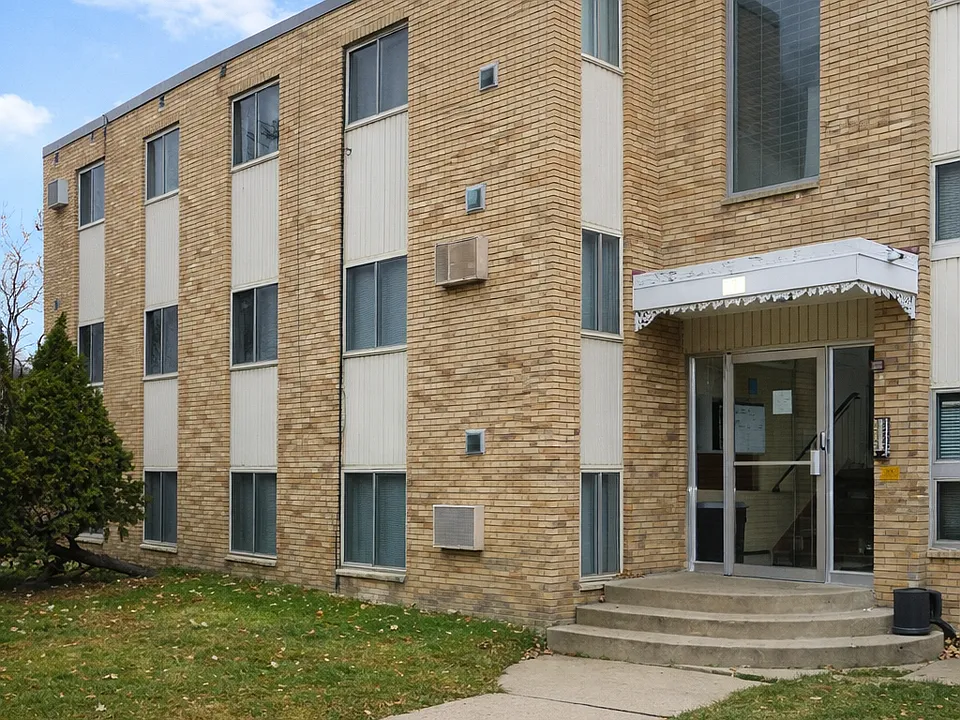 401-403 4th St SE