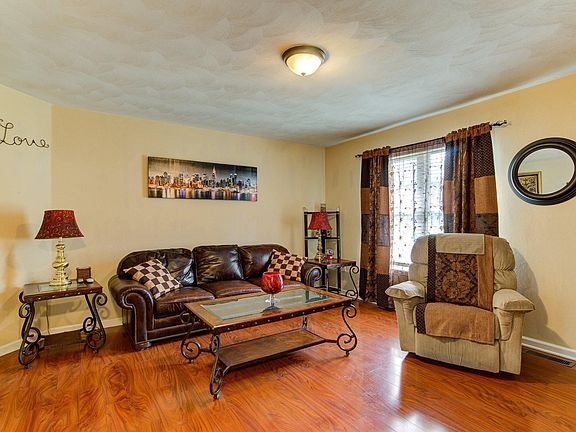 5th image of 4784 Long Acre Dr NE