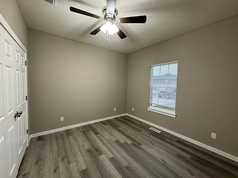 2210 Regan Cir — Photo 18