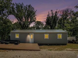 14651 Hayes Dr, Perry, KS 66073