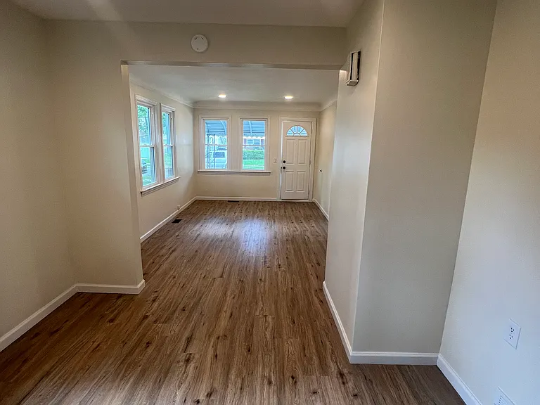 23392 Hazelwood Ave — Photo 3