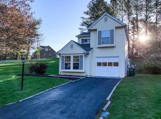 1695 Sleepy Hollow Rd, Christiansburg, VA 24073
