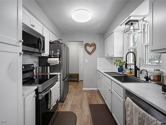 5th image of 7647 Connelly Rd