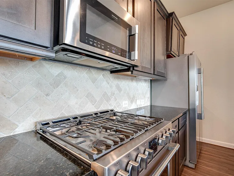 22746 Sutherland Bend Ln — Photo 10