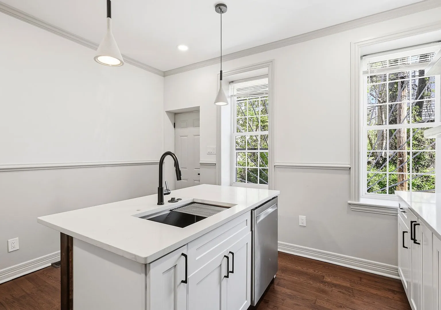 3118 W Wilt Street — Photo 4