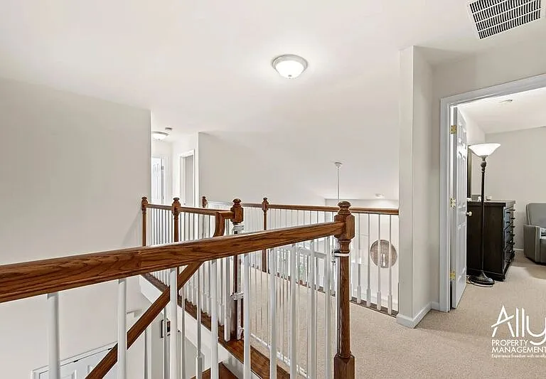 362 Grayrock Dr — Photo 33