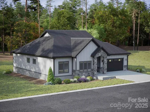 85 Scott Meadows Dr, Asheville, NC 28806