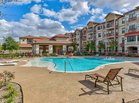 Bella Palazzo Luxury Apartment Community