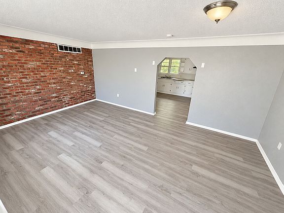 2nd image of 3805 White St