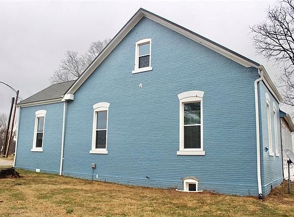 2nd image of 419 Krista Ln