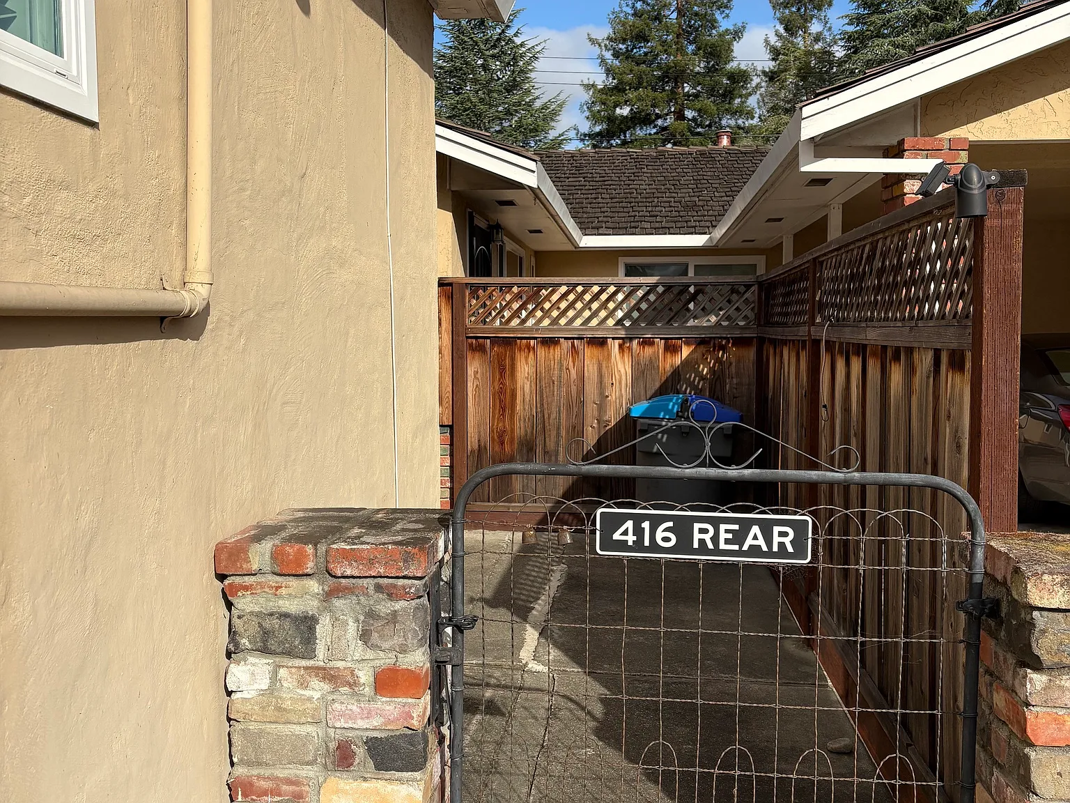 Studio, 1.0 bath, 550 sqft, $2,225 — Photo 1