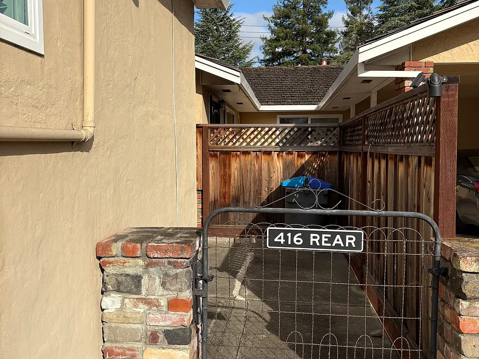 416 Tyrella Ave