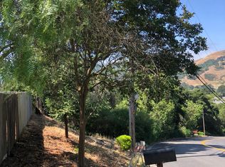 4 Bates Blvd, Orinda, CA 94563