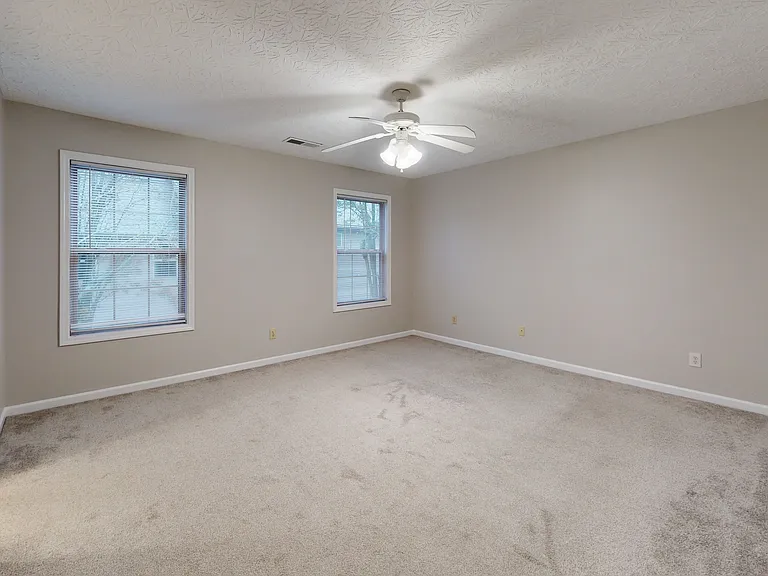 468 Newbury Way — Photo 12