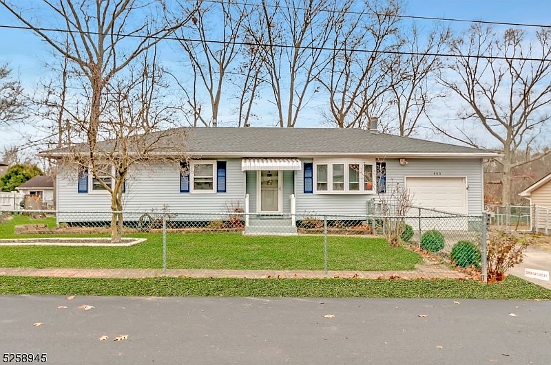1st image of 443 Garden Ave