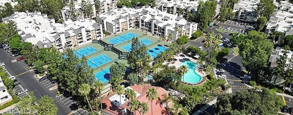 Owensmouth Ave, Woodland Hills — Photo 3