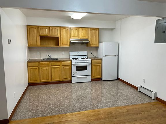 4th image of 5925 Xenia St Floor 1